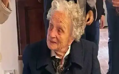 وفاة أكبر معمرة في إيطاليا عن