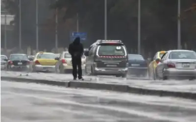 عواصف رعدية وبرد وأمطار غزيرة ..