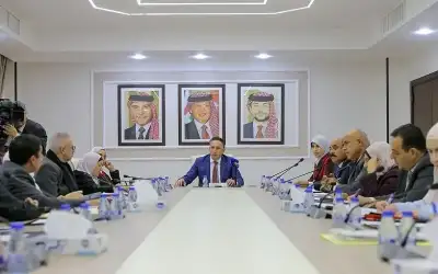 إلغاء قرار إنهاء خدمات موظفي الأمن