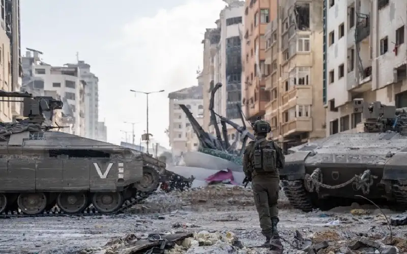 451 يوما للحرب على فلسطين