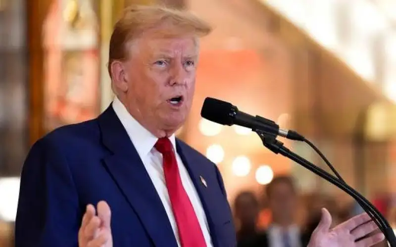 ماذا علق ترامب على حادثة نيو