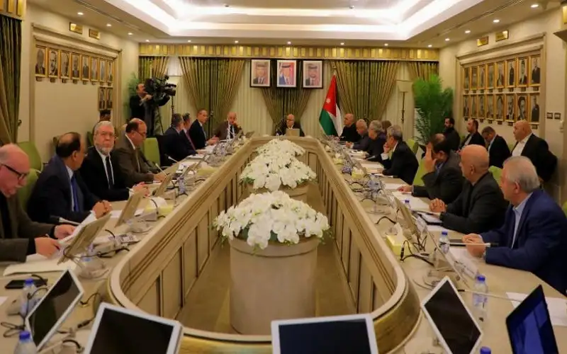 ارتفاع التسهيلات الائتمانية الممنوحة من البنوك