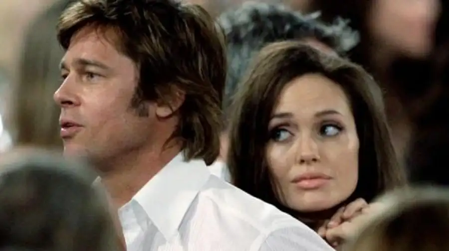 أنجلينا جولي وبراد بيت إلى تسوية