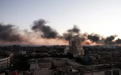 غارة إسرائيلية تستهدف منشآت في حلب