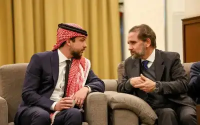 ولي العهد يعزي بوفاة الاميرة ماجدة