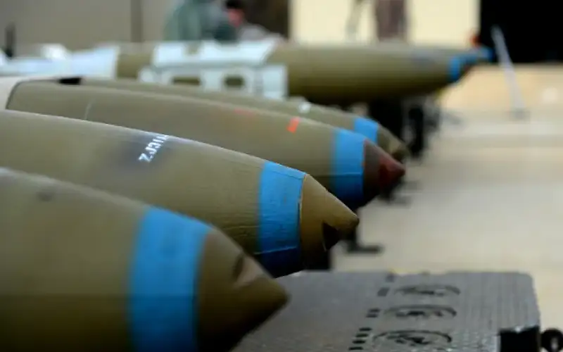 إدارة بايدن توافق على بيع أسلحة