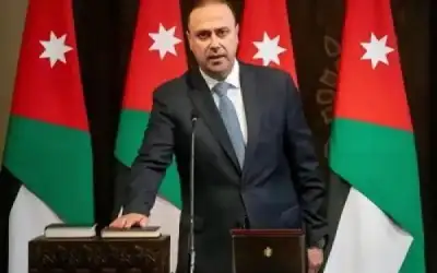 المومني يبرر السماح بتسمية رئيسين لإدارة