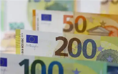 بنك الاستثمار الأوروبي وقع اتفاقيات مع