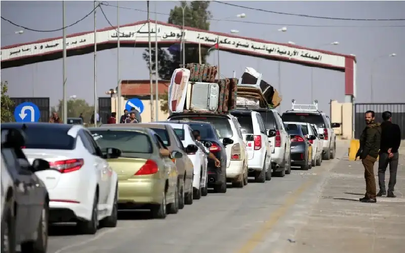 حركة نشطة لسوريين عائدين إلى بلادهم