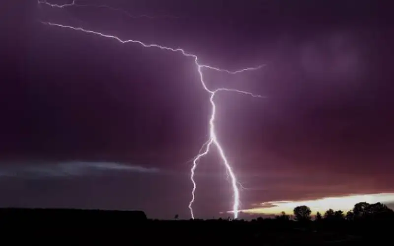 وفاة شاب في الرويشد إثر تعرضه