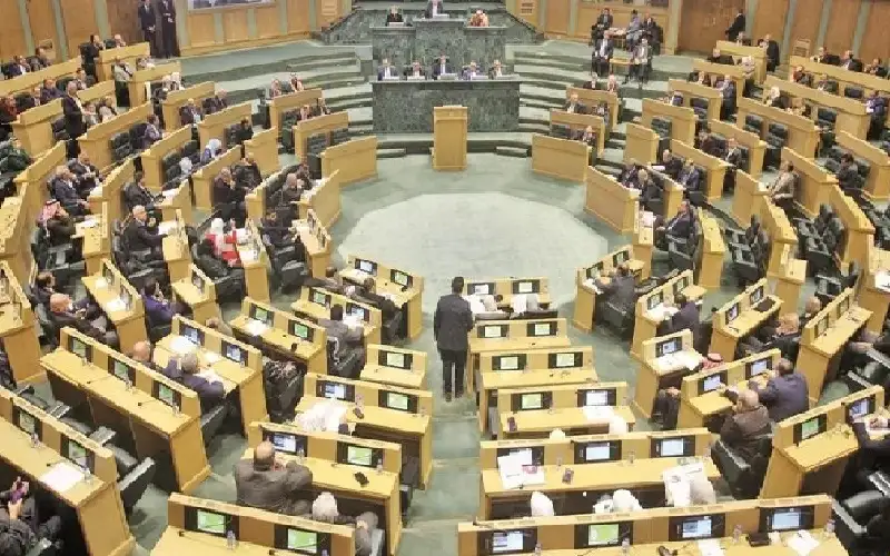 النواب يبدأون مناقشات مشروع الموازنة العامة