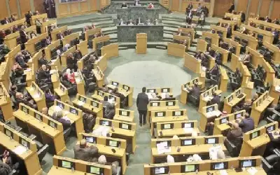 النواب يبدأون مناقشات مشروع الموازنة العامة