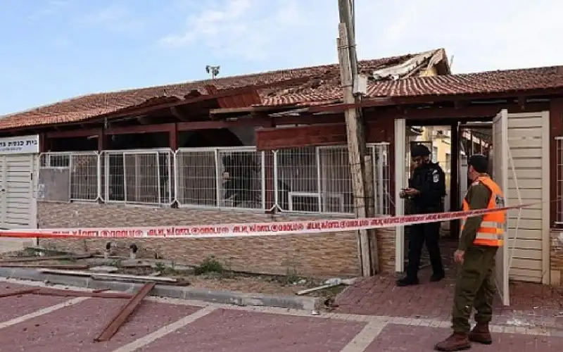 إصابة مباشرة لمبنى بسديروت جراء رشقة