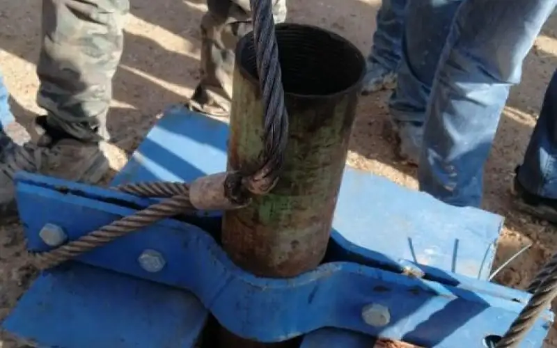 ردم 8 آبار مخالفة ومصادرة 6