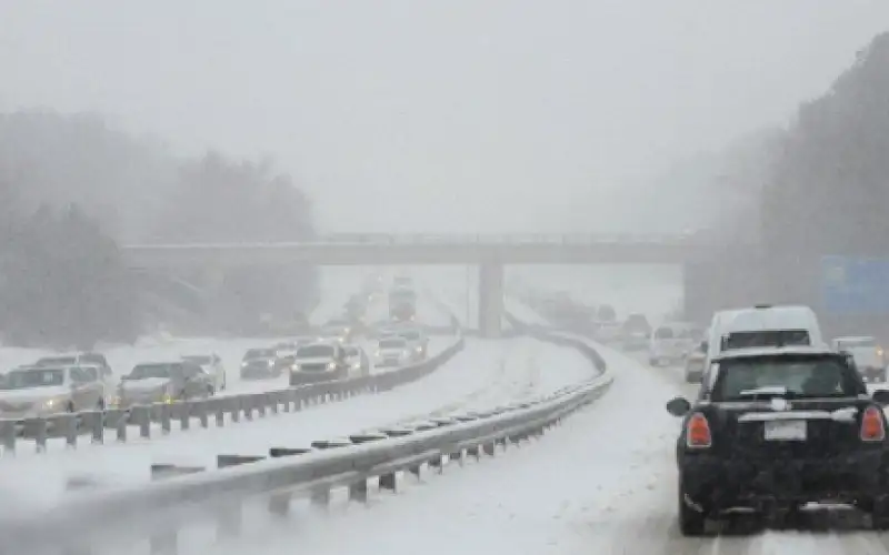 ست ولايات أمريكية تعلن حالة الطوارئ