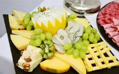 خبر سار لعشاق الجبن.. سبب للوقاية