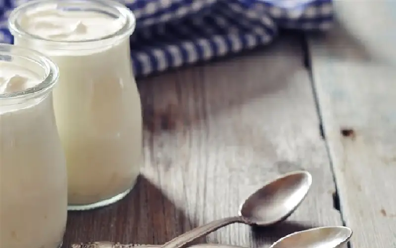 هل تناول اللبن يزيد من إفراز