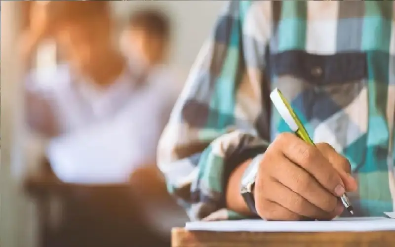 وزارة التربية ترجح إعلان نتائج امتحان