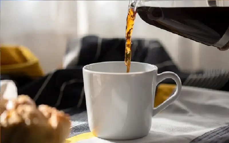 دراسة تحدد أفضل توقيت لفنجان القهوة