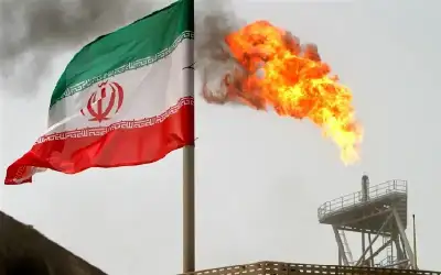 طهران تكافح لاستعادة نفط عالق في