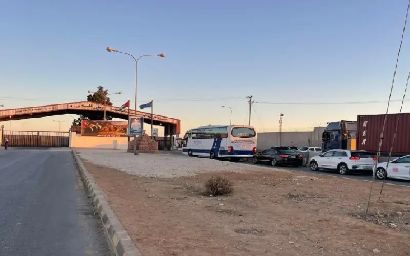 السماح لسيارات السفريات الخارجية الأردنية والسورية