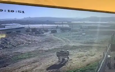 مقاومون يتصدون لها .. قوات خاصة