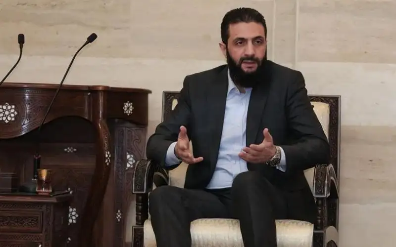 أمريكا تحذر الإدارة الجديدة في سوريا