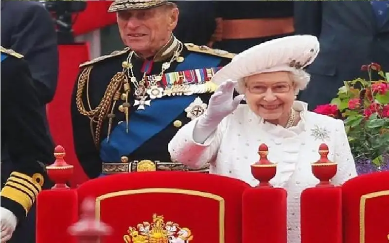 بداعي السرية.. وثائق الملكة إليزابيث تخشى