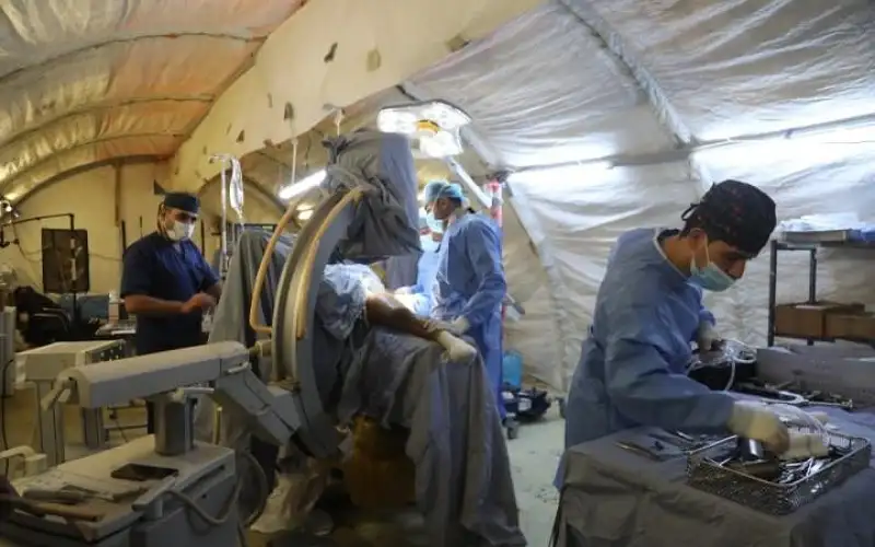 طواقم المستشفى الميداني الأردني جنوب غزة