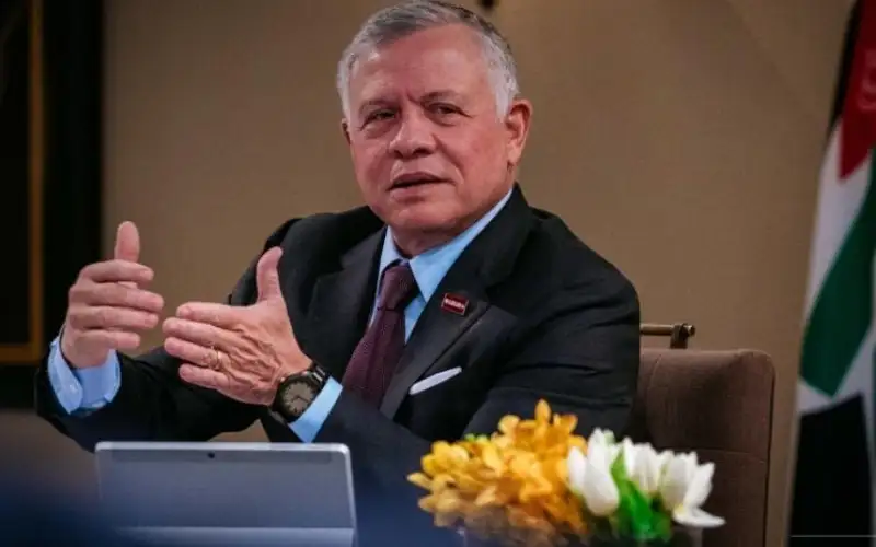 الملك يبحث مع المبعوث الخاص لترامب