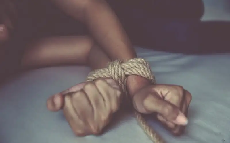 جريمة مروعة تهز مصر.. أم تقتل