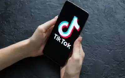 تطبيق صيني جديد يجذب الأمريكيين قبل