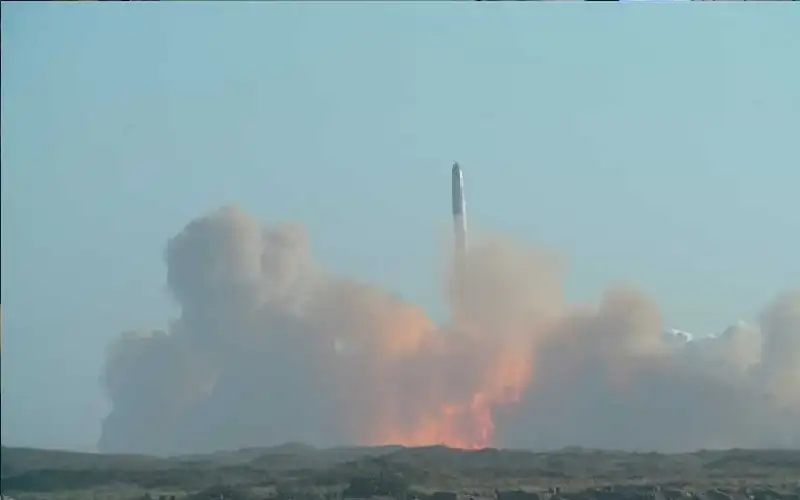 تحطم مركبة ستارشيب خلال رحلتها التجريبية