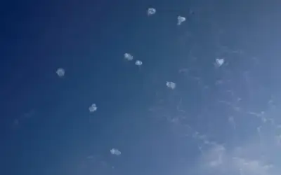 اليمن تطلق عدة صواريخ على تل