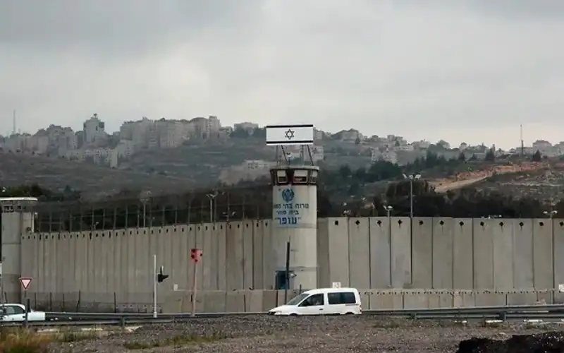 يديعوت أحرونوت: مصلحة سجون الإحتلال بدأت