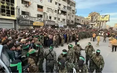 لماذا اختارت حماس ساحة السرايا لتسليم
