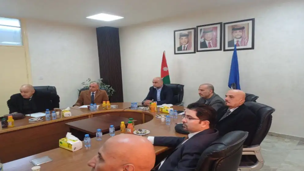 مدير الكهرباء الوطنية يؤكد ضرورة رفع