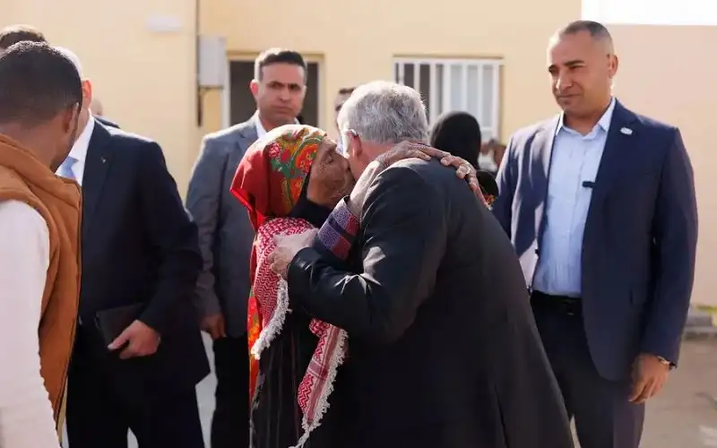 الملك في دير علا.. مشروع مساكن