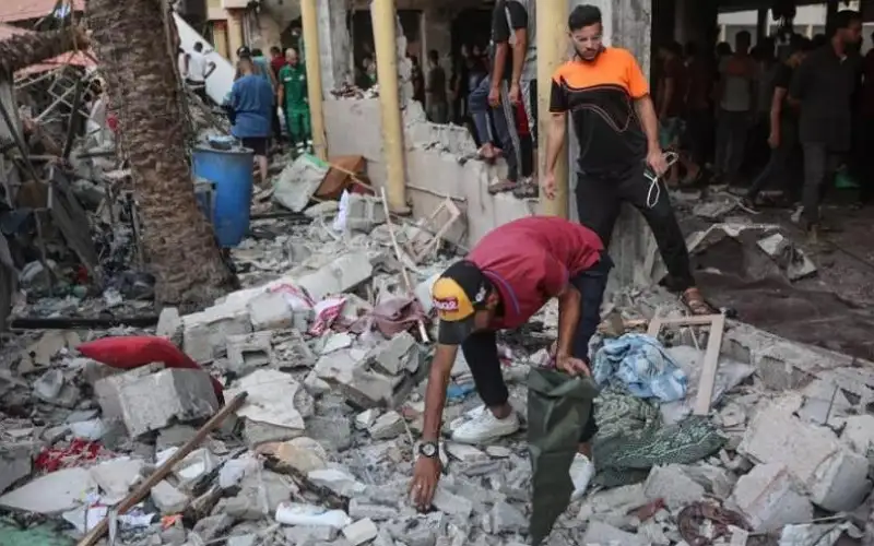 انتشال 62 جثمانا من تحت الركام