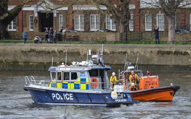 رسالة نصية مخيفة تزيد الغموض حول