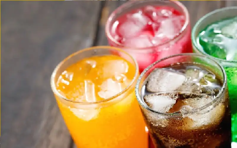 3 مشروبات تزيد خطر الإصابة بمرض