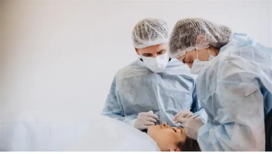 حالات مرضية تمنع إجراء عمليات تجميل