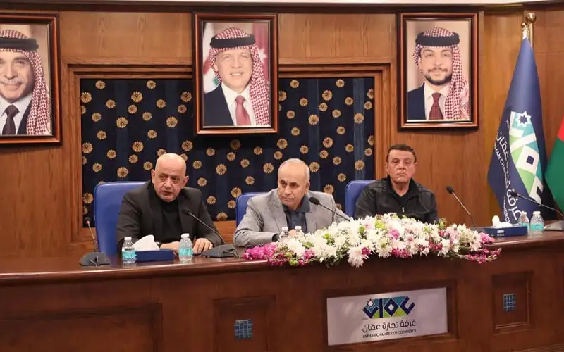 أبو علي يلتقي القطاع التجاري حول