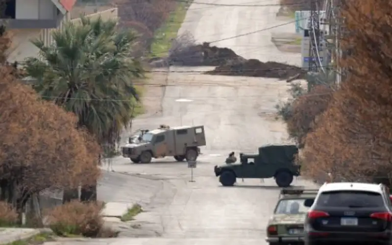 الجيش اللبناني يحذر أهالي الجنوب من