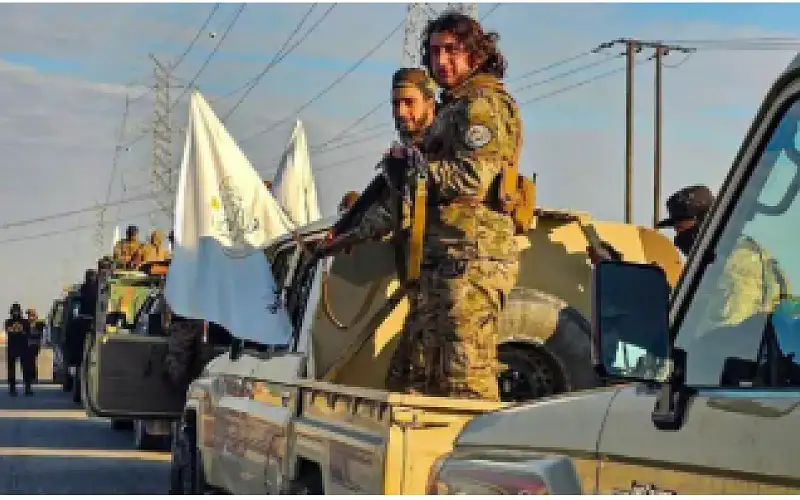 الإدارة السورية تبدأ عملية عسكرية في