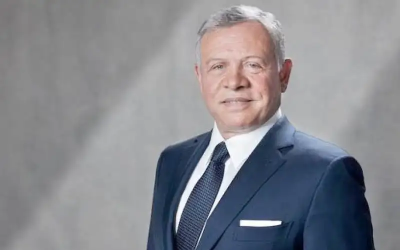 الملك يهنئ ترمب هاتفيا بتنصيبه رئيسا