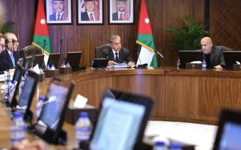 إجراءات لتمويل مشاريع مائية وزراعية وتأجير