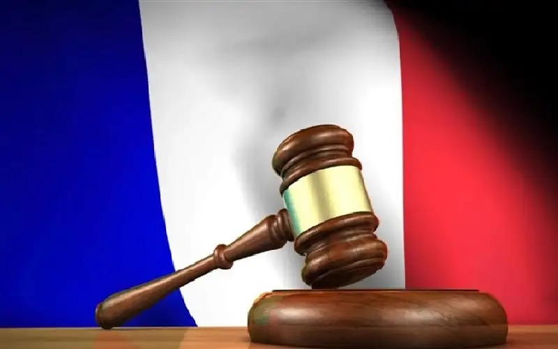 فرنسية تجوع ابنتها حتى الموت لأنها