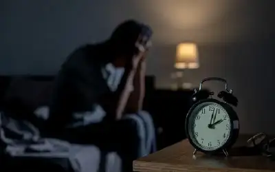 8 عوامل تسبب اضطرابات النوم يمكن