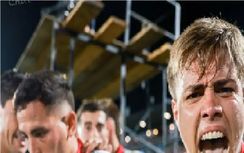 بعد 4 بطاقات حمراء.. ناسيونال بطلا